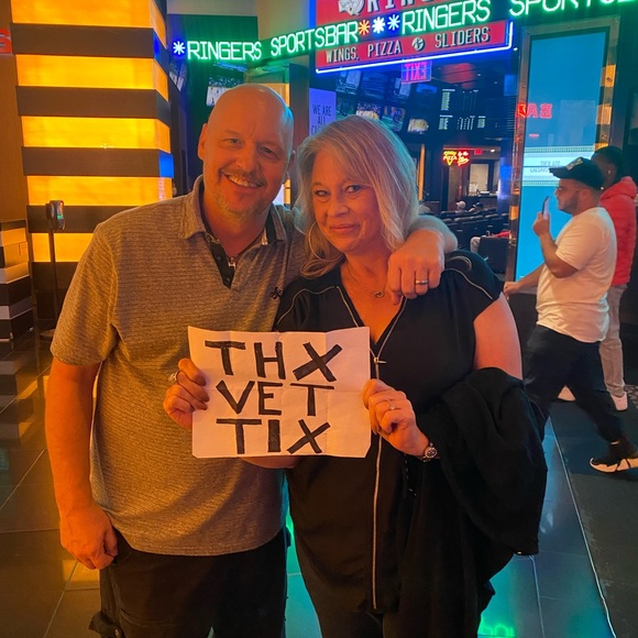 Meet your Posher, Lisa - Picture 3 of 3